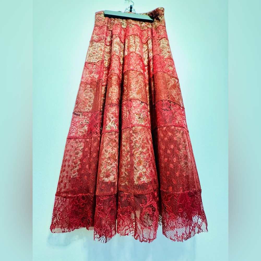 Floreat New Without Tags Midi Skirt - Lace with Floral Underlay. Size 0.